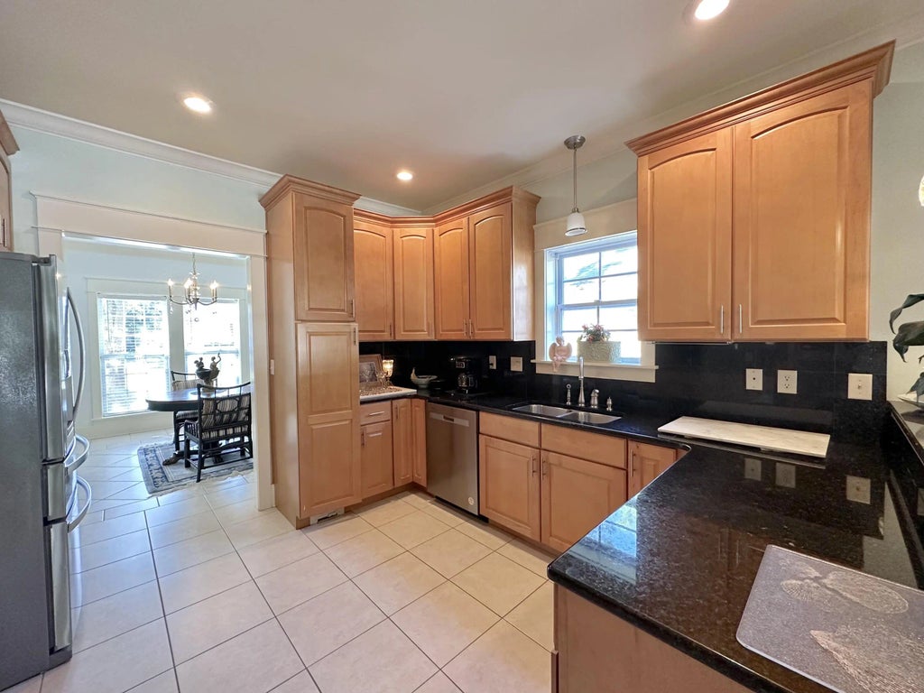 13 of 63 - 786 Symphony Way, Freeport, FL