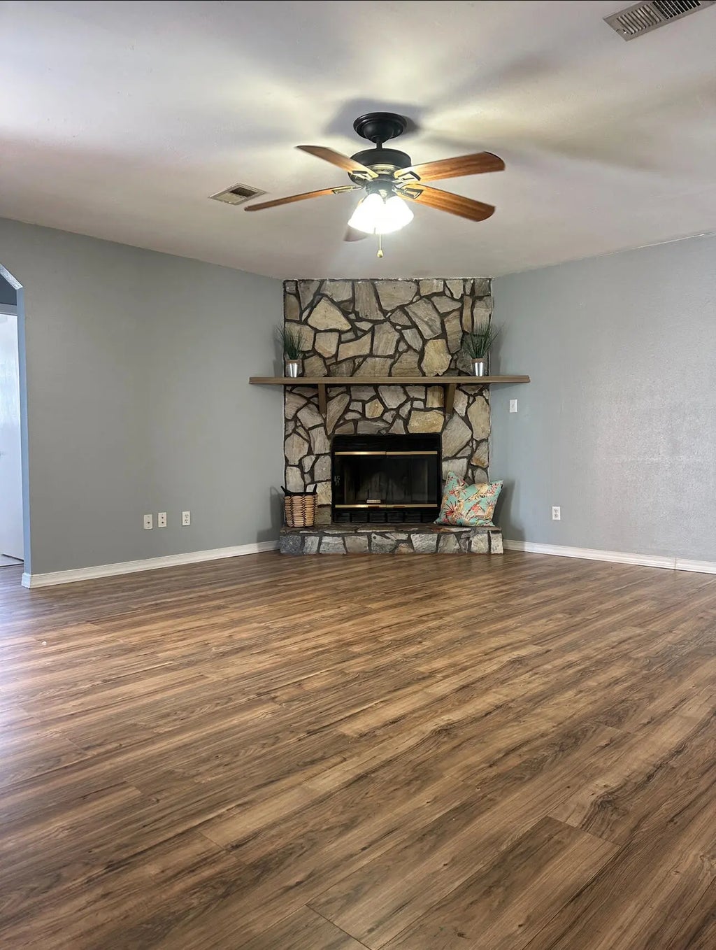 3 of 13 - 479 Cascabellas Street, Mary Esther, FL