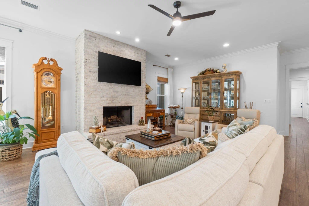 23 of 68 - 654 Breakers Street, Inlet Beach, FL