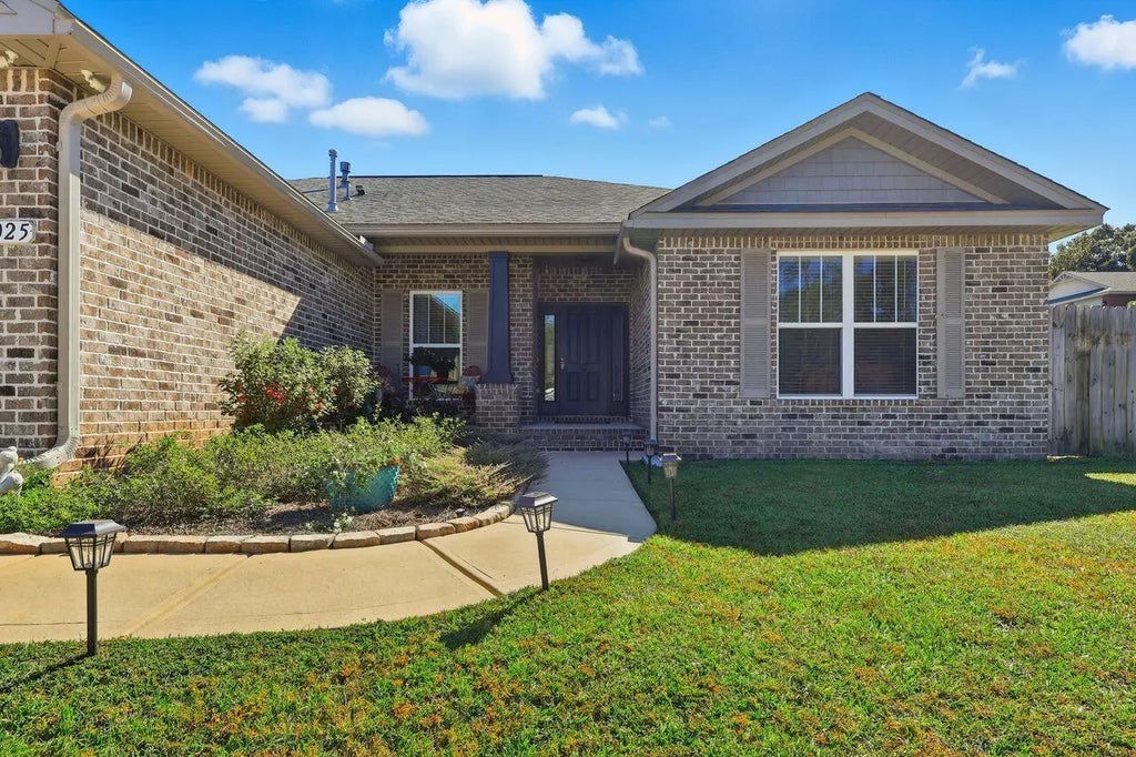 3 of 46 - 3025 Crown Creek Circle, Crestview, FL