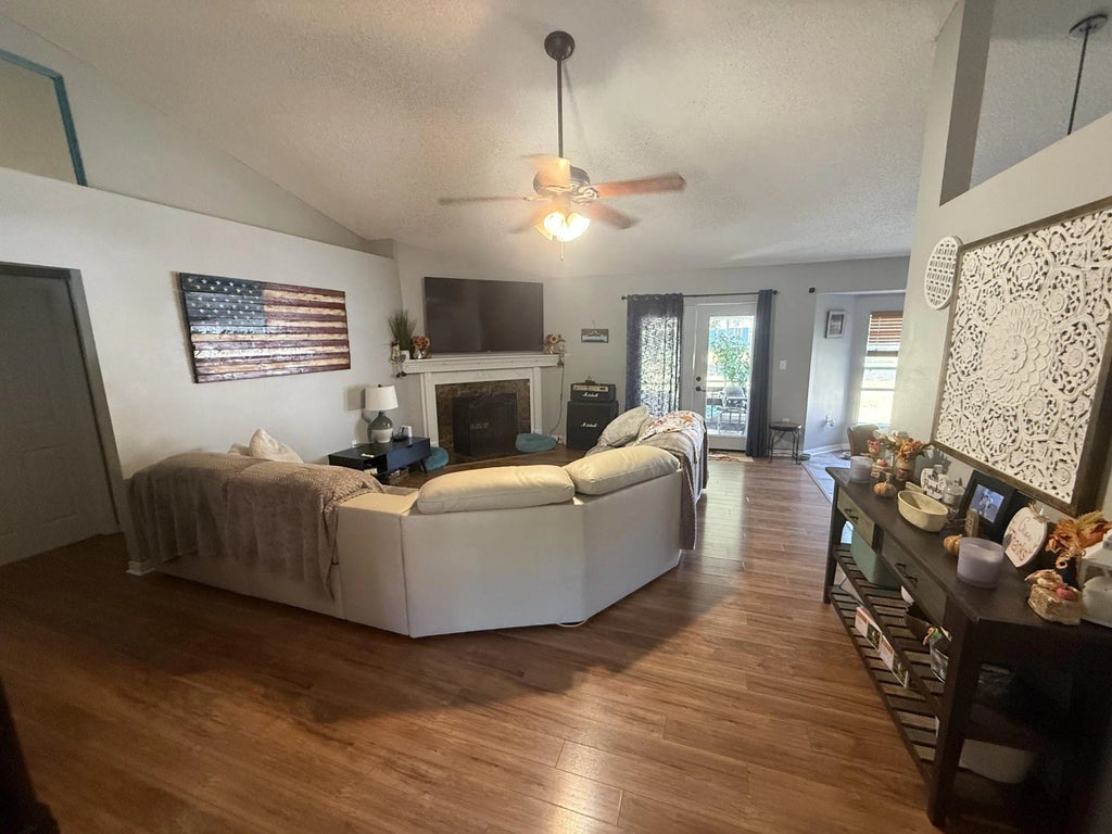 2 of 18 - 2349 Hemlock Drive, Navarre, FL