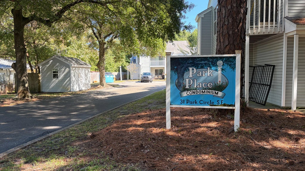 1 of 31 - 31 Se Park Circle 3, Fort Walton Beach, FL