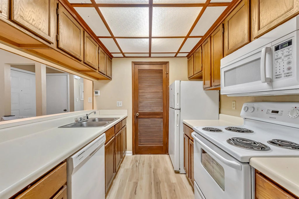 24 of 31 - 31 Se Park Circle 3, Fort Walton Beach, FL