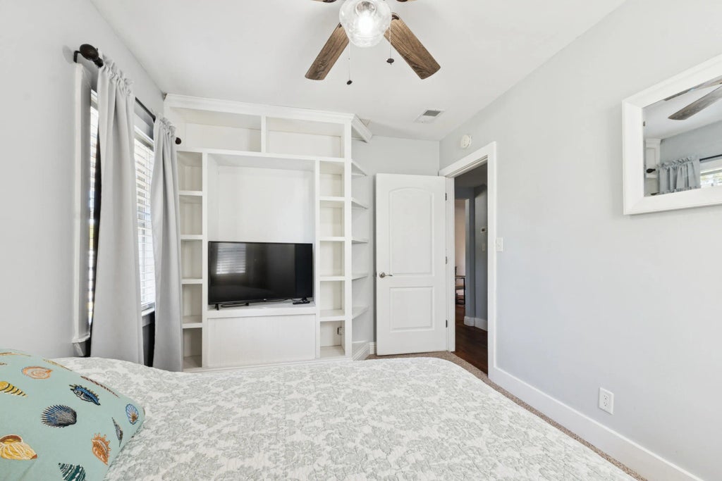 13 of 27 - 243 Allen Avenue, Panama City, FL