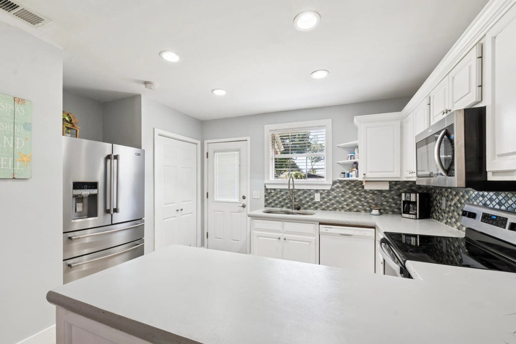 7 of 27 - 243 Allen Avenue, Panama City, FL