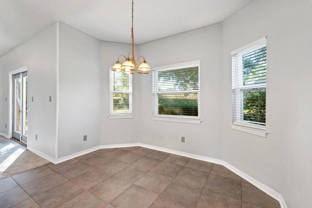 14 of 50 - 2621 Barefoot Creek Circle, Navarre, FL
