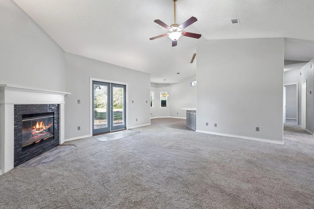 19 of 50 - 2621 Barefoot Creek Circle, Navarre, FL
