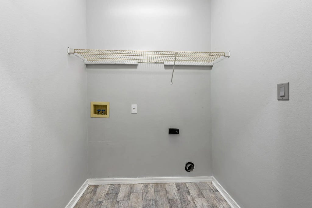 40 of 50 - 2621 Barefoot Creek Circle, Navarre, FL