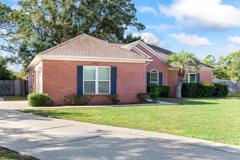 44 of 50 - 2621 Barefoot Creek Circle, Navarre, FL