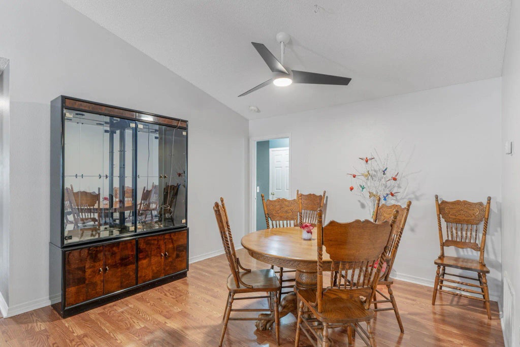 10 of 45 - 1739 Ivalea Circle, Navarre, FL