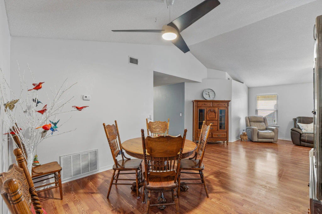 11 of 45 - 1739 Ivalea Circle, Navarre, FL