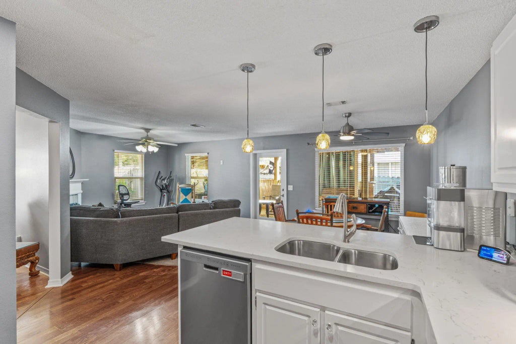 18 of 45 - 1739 Ivalea Circle, Navarre, FL