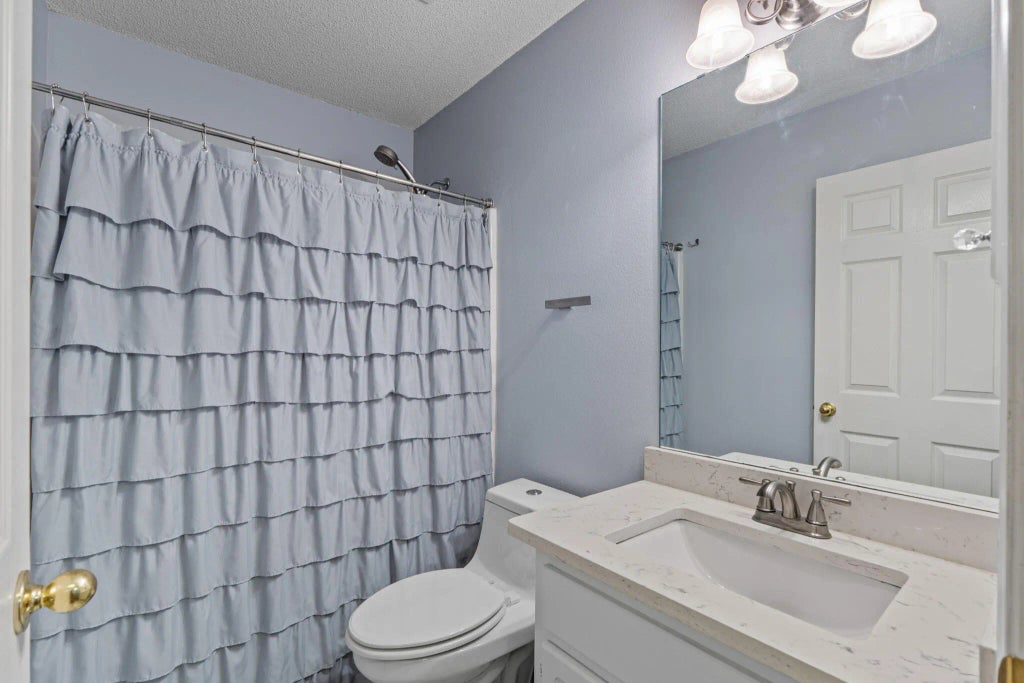 39 of 45 - 1739 Ivalea Circle, Navarre, FL