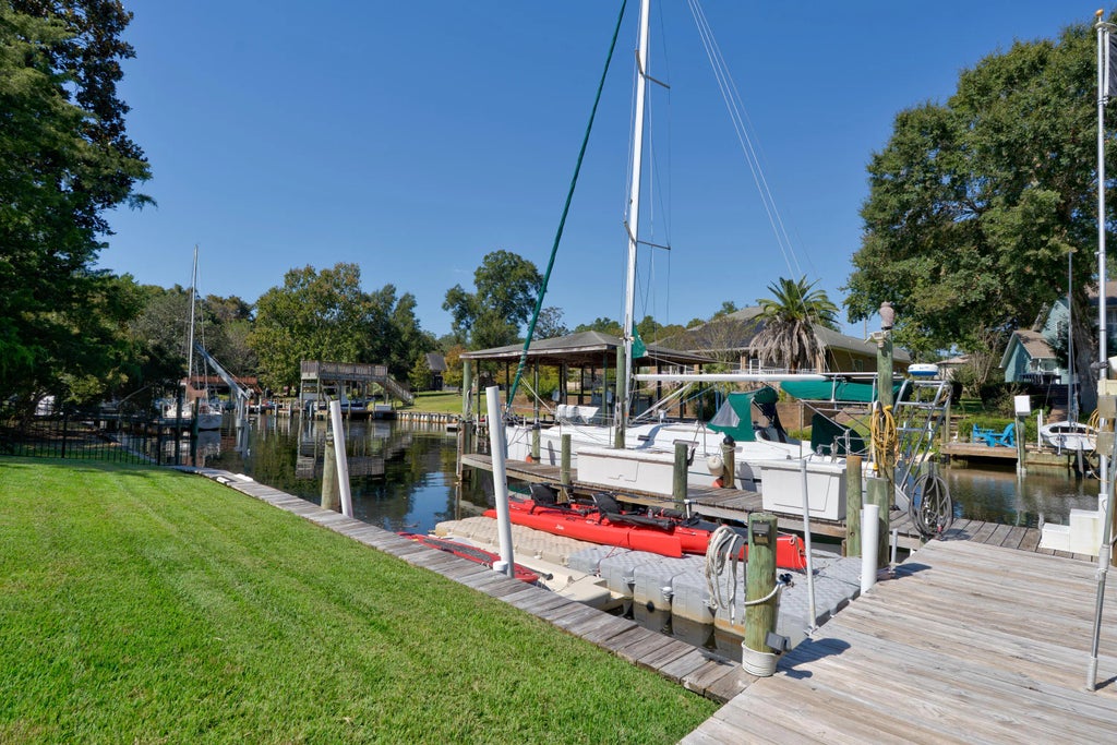 40 of 78 - 2433 Duncan Drive, Niceville, FL