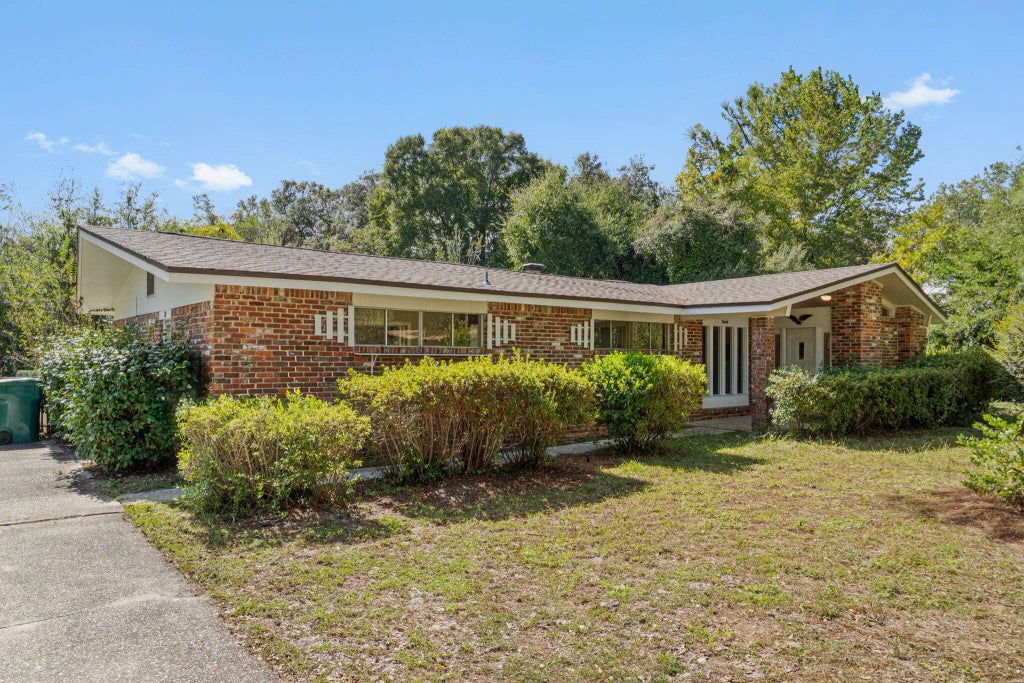 1 of 52 - 20 Hickory Avenue, Shalimar, FL
