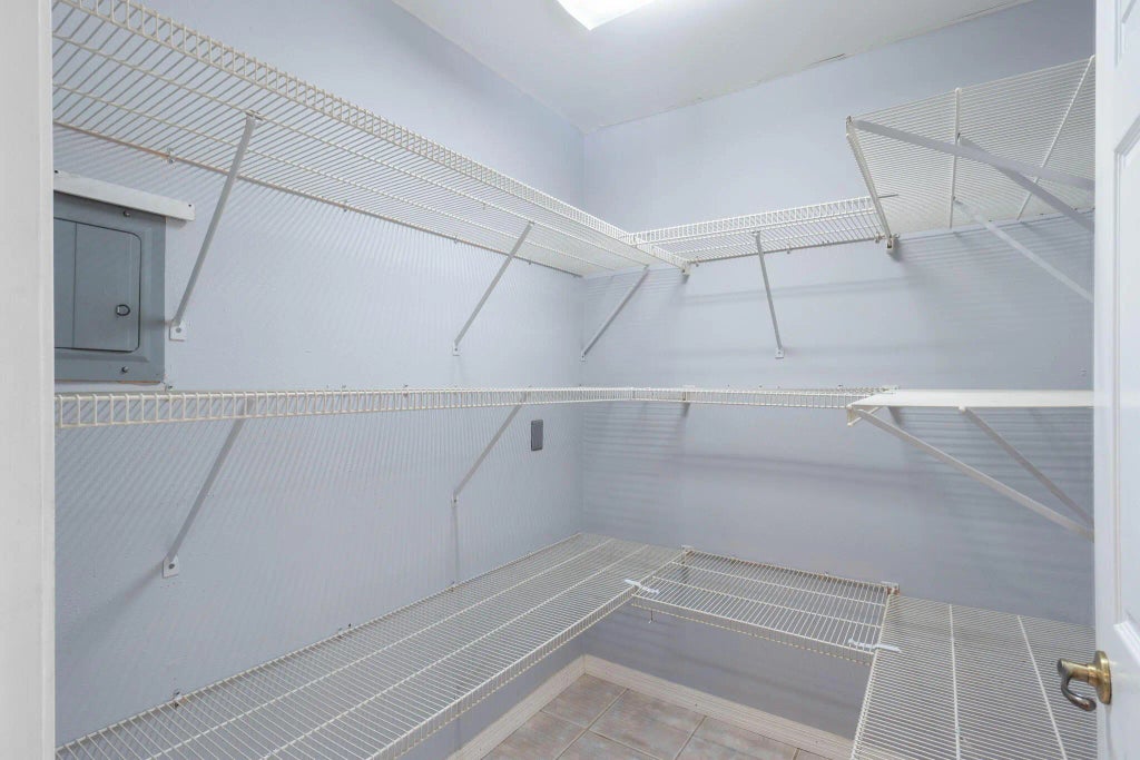 15 of 52 - 20 Hickory Avenue, Shalimar, FL