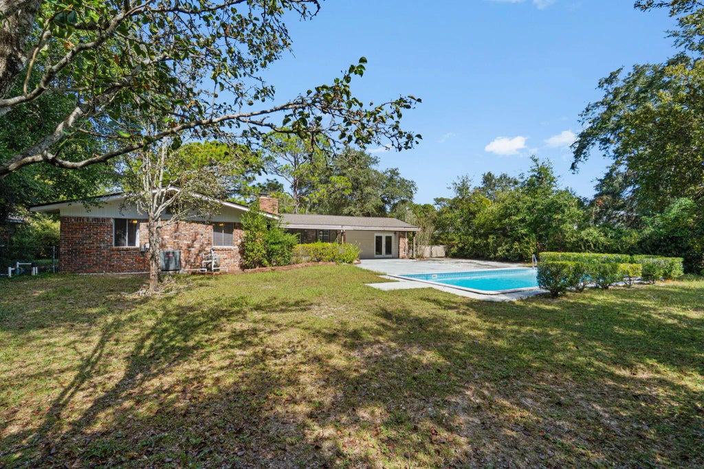 38 of 52 - 20 Hickory Avenue, Shalimar, FL