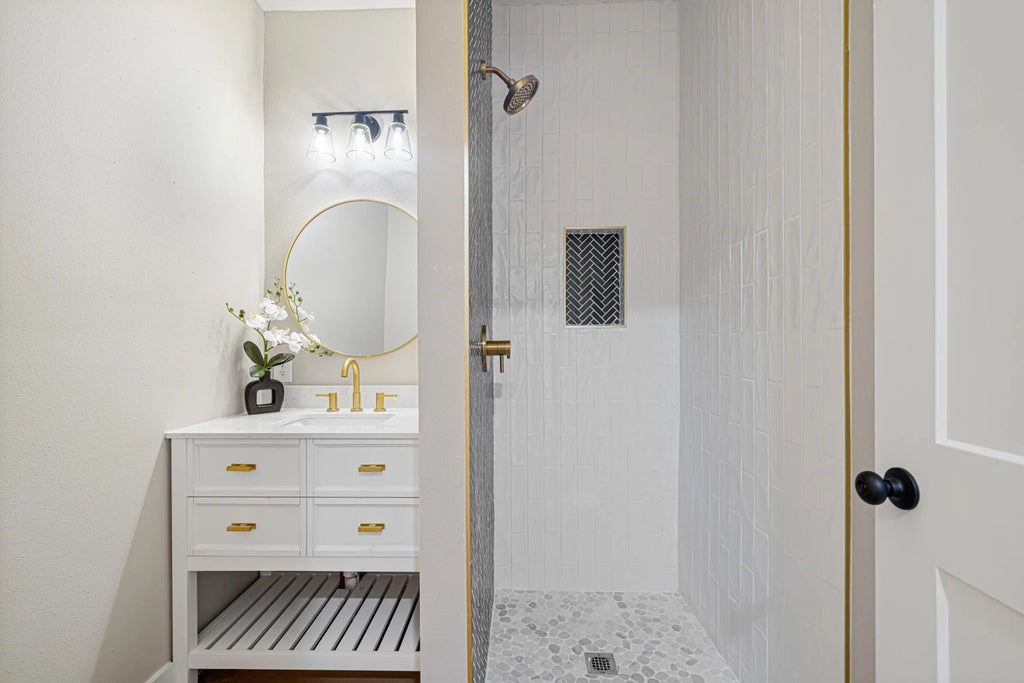 17 of 43 - 81 Eastview Avenue, Valparaiso, FL