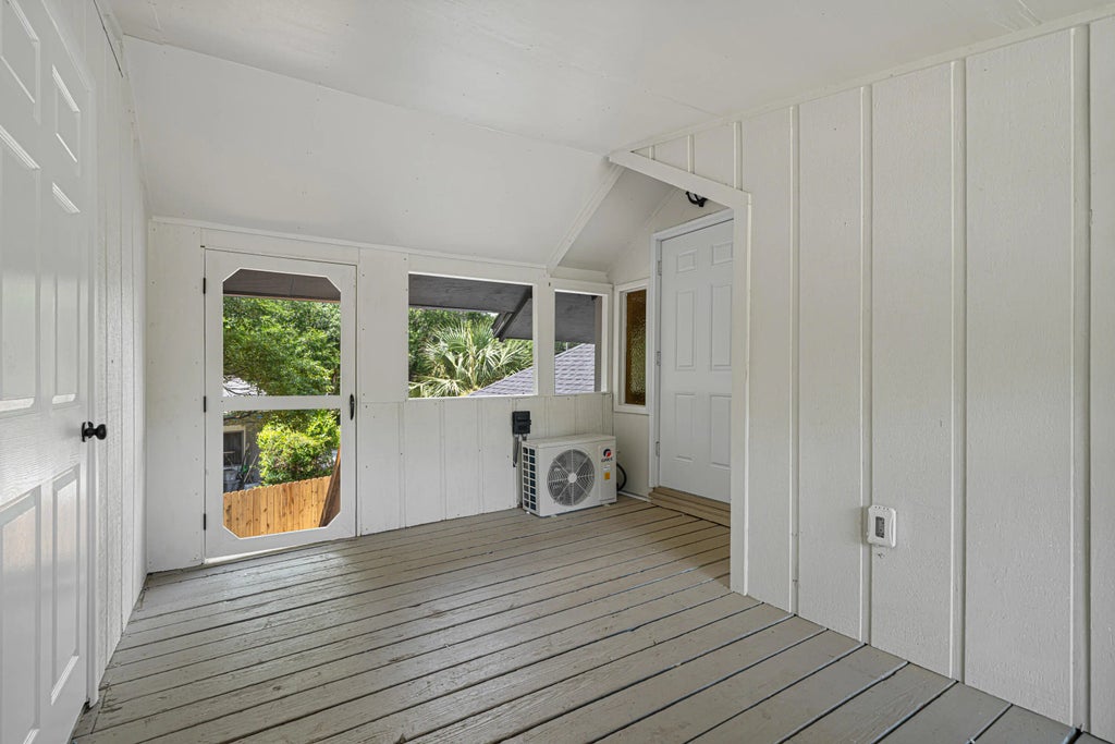 27 of 43 - 81 Eastview Avenue, Valparaiso, FL