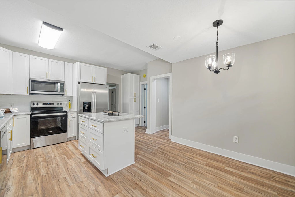 4 of 43 - 81 Eastview Avenue, Valparaiso, FL