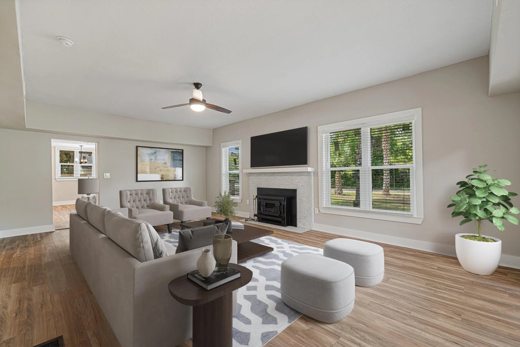 7 of 43 - 81 Eastview Avenue, Valparaiso, FL