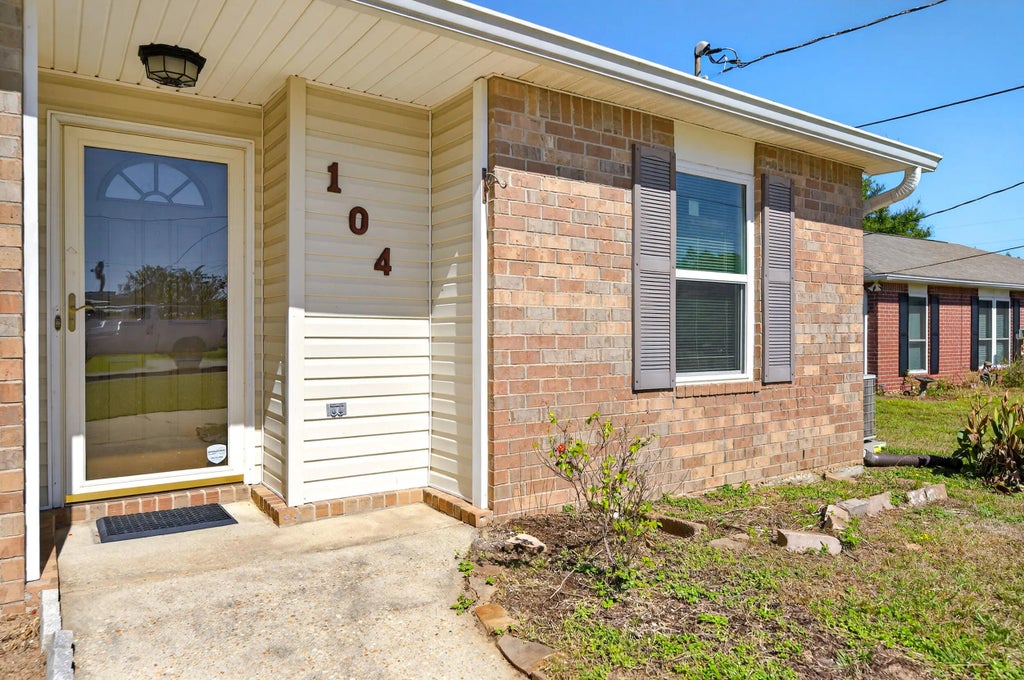 7 of 54 - 104 Louise Drive, Crestview, FL