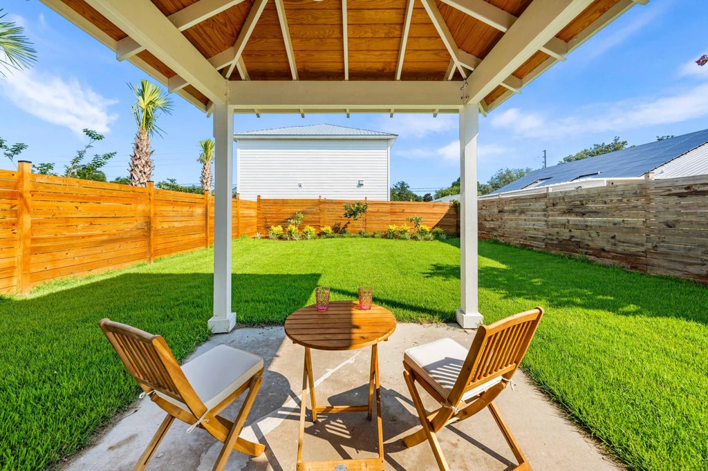 11 of 59 - 104 Fletcher Way, Destin, FL