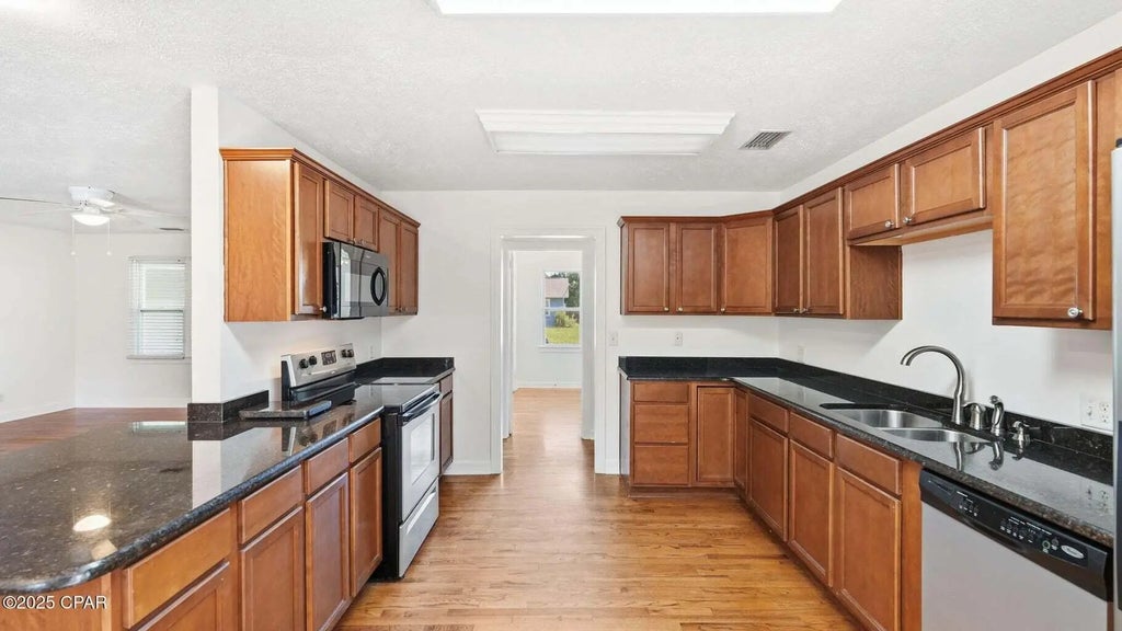 18 of 69 - 215 N Macarthur Avenue, Panama City, FL