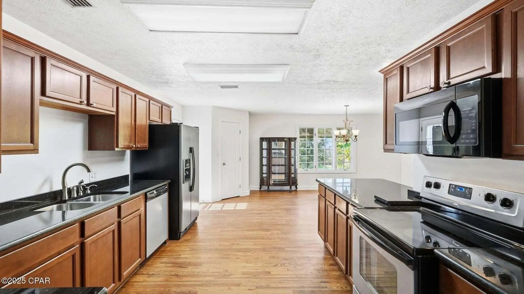 19 of 69 - 215 N Macarthur Avenue, Panama City, FL