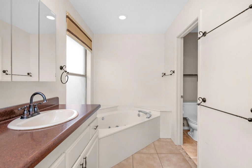 17 of 39 - 924 Shalimar Point Drive, Shalimar, FL