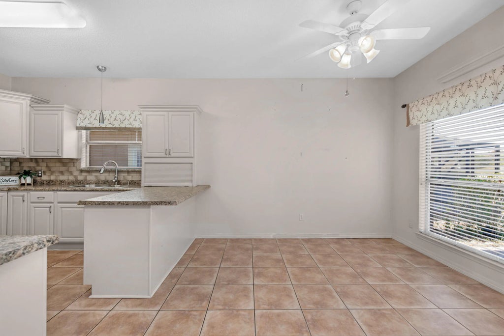 9 of 39 - 924 Shalimar Point Drive, Shalimar, FL