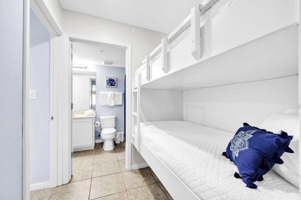 16 of 44 - 2003 Devmor Court 1c, Fort Walton Beach, FL