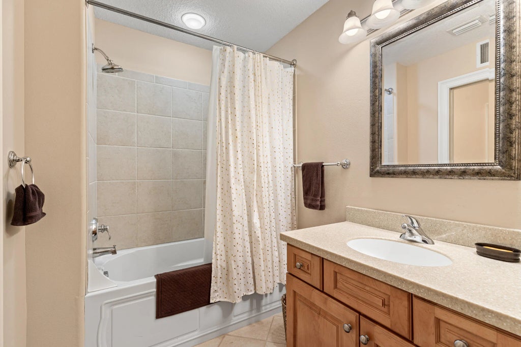 29 of 40 - 770 Harbor Boulevard 4c, Destin, FL
