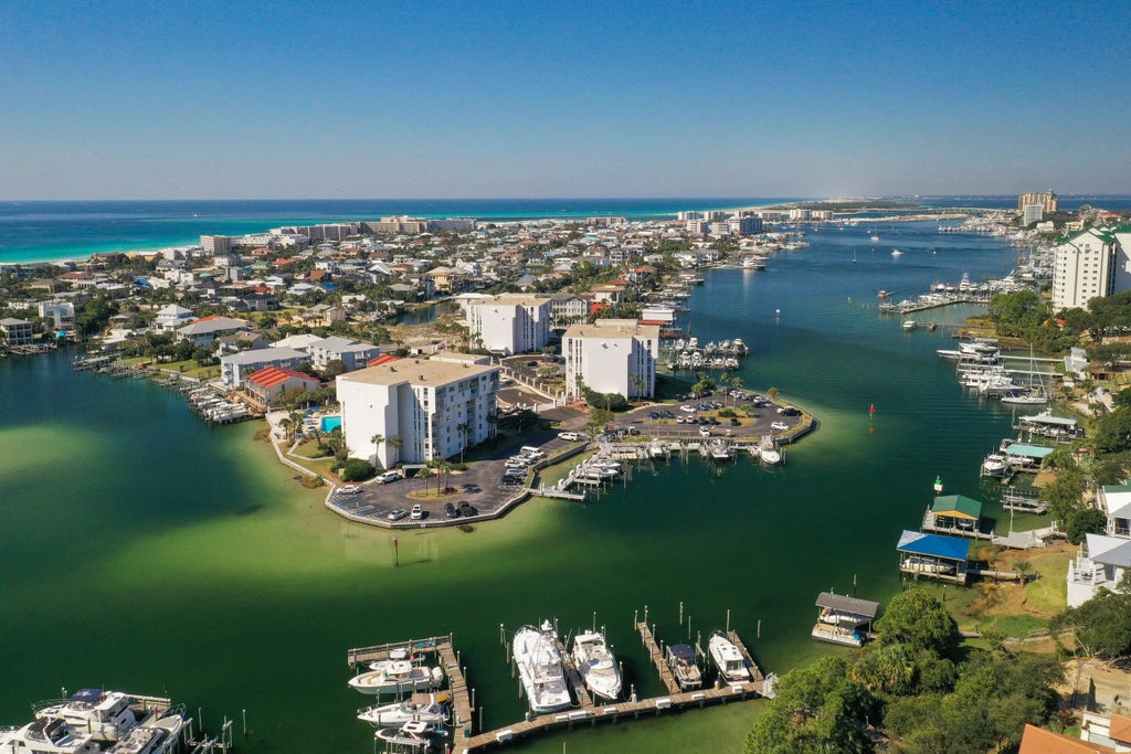 35 of 40 - 770 Harbor Boulevard 4c, Destin, FL
