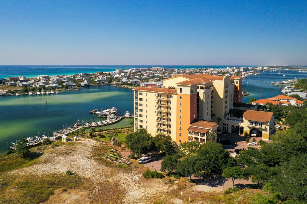 38 of 40 - 770 Harbor Boulevard 4c, Destin, FL