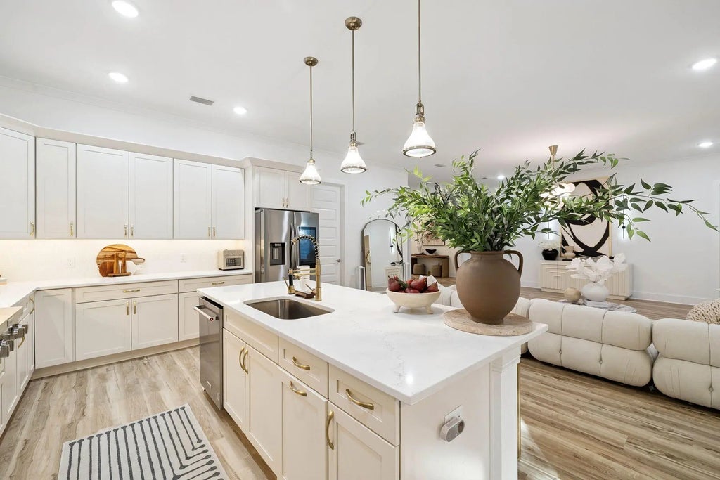 15 of 39 - 160 N J Hunter's Way, Freeport, FL