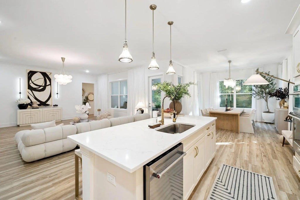 17 of 39 - 160 N J Hunter's Way, Freeport, FL