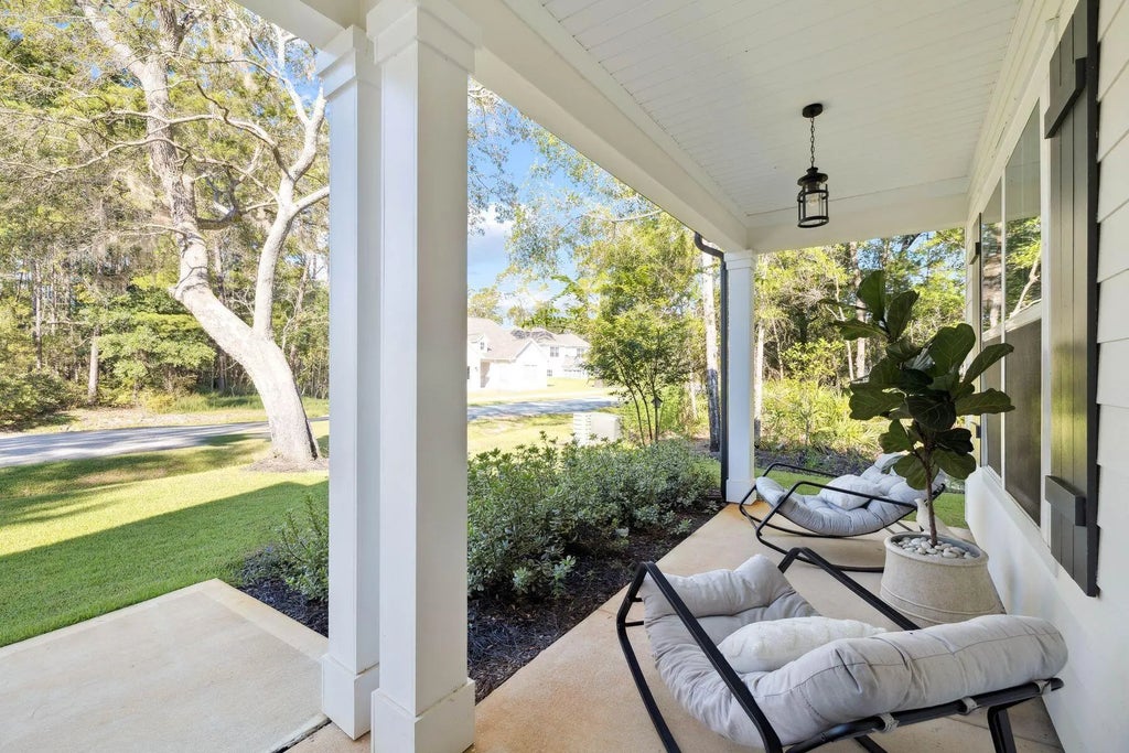 3 of 39 - 160 N J Hunter's Way, Freeport, FL