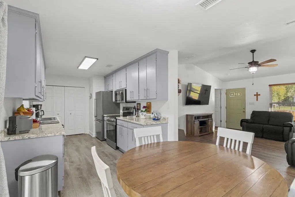 10 of 38 - 8240 Sevilla Street, Navarre, FL