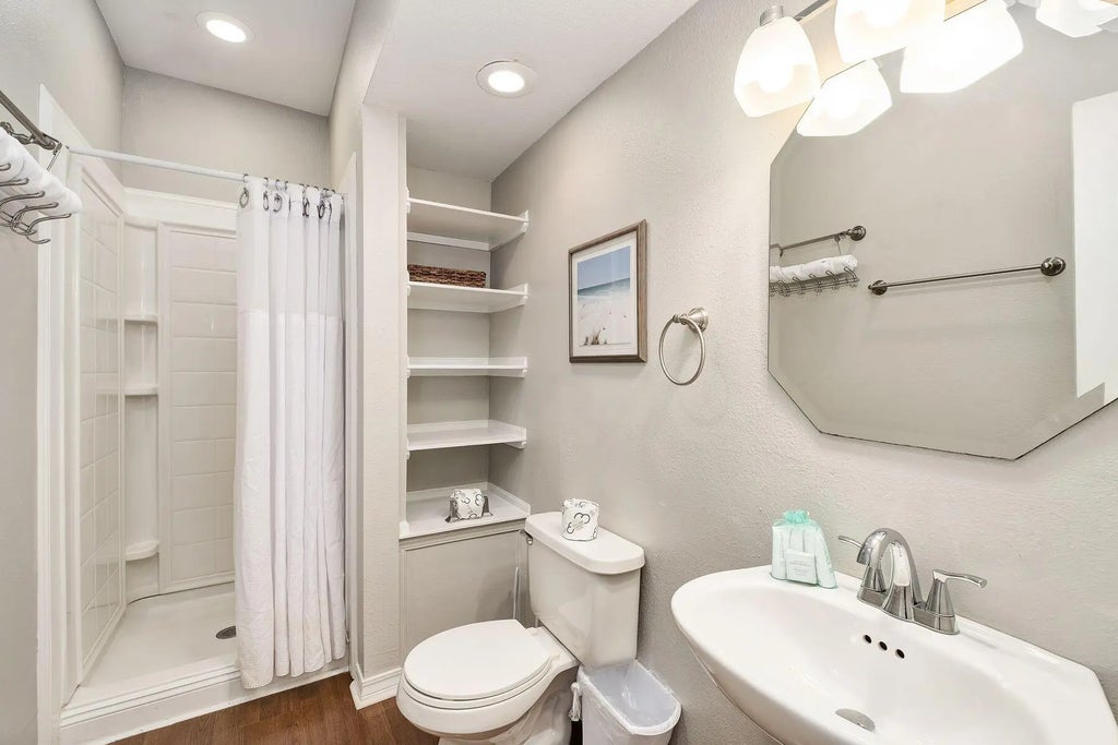 35 of 48 - 4583 Luke Avenue, Destin, FL