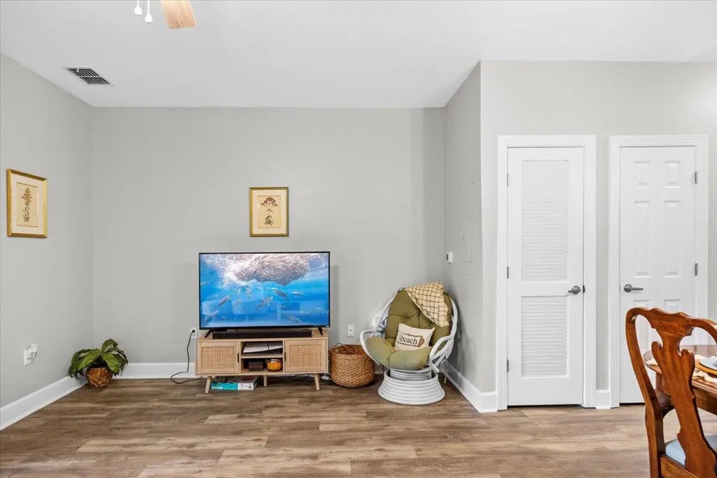 14 of 37 - 15284 331 Business Highway 12e, Freeport, FL