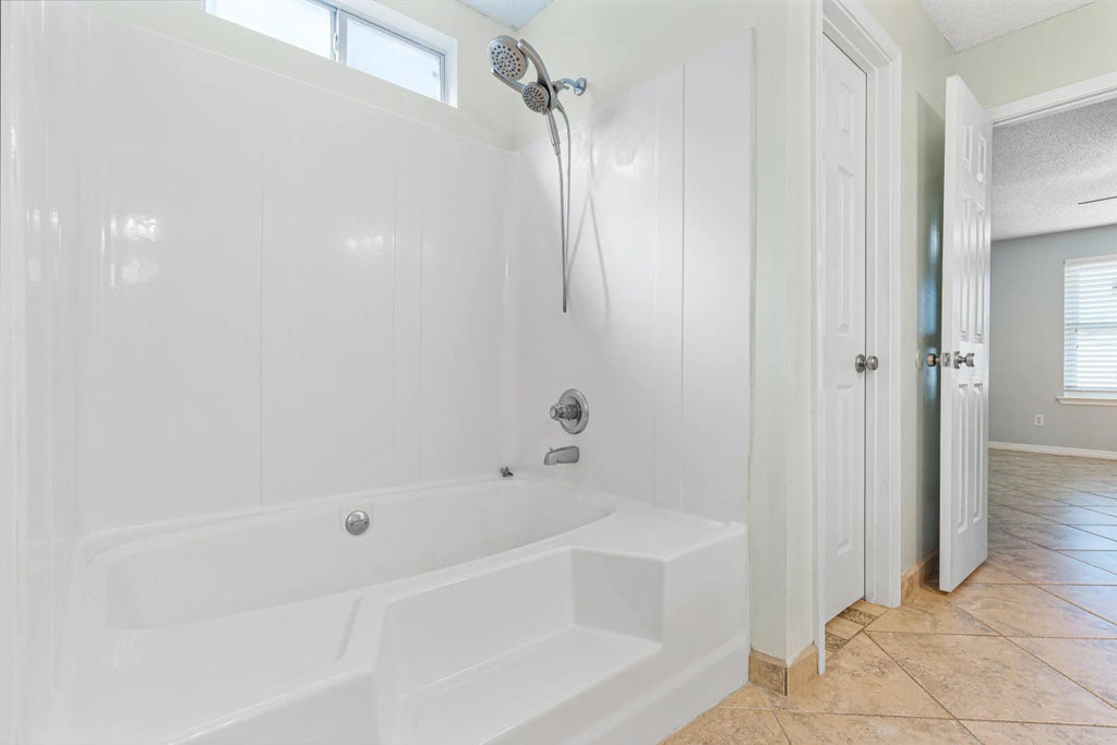16 of 38 - 7933 Skyview Boulevard, Navarre, FL
