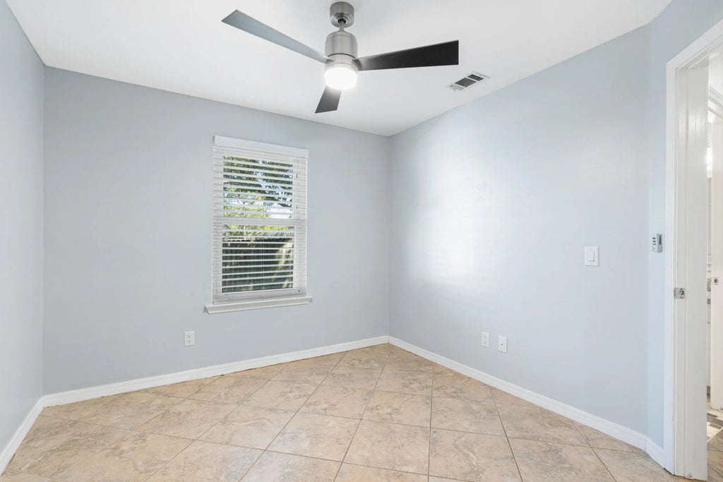 22 of 38 - 7933 Skyview Boulevard, Navarre, FL