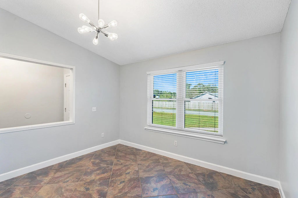 5 of 38 - 7933 Skyview Boulevard, Navarre, FL