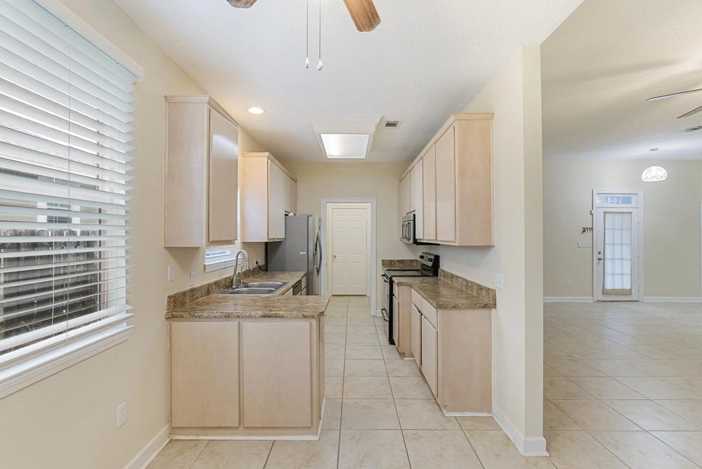 11 of 40 - 144 Bonaire Boulevard, Miramar Beach, FL