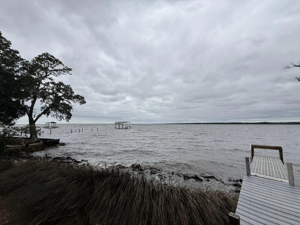1 of 10 - 00 Oak Harbor Drive, Navarre, FL