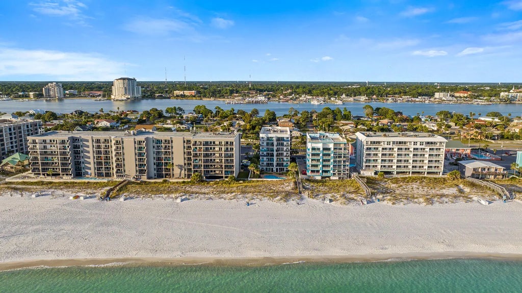65 of 74 - 670 Santa Rosa Boulevard 303, Fort Walton Beach, FL