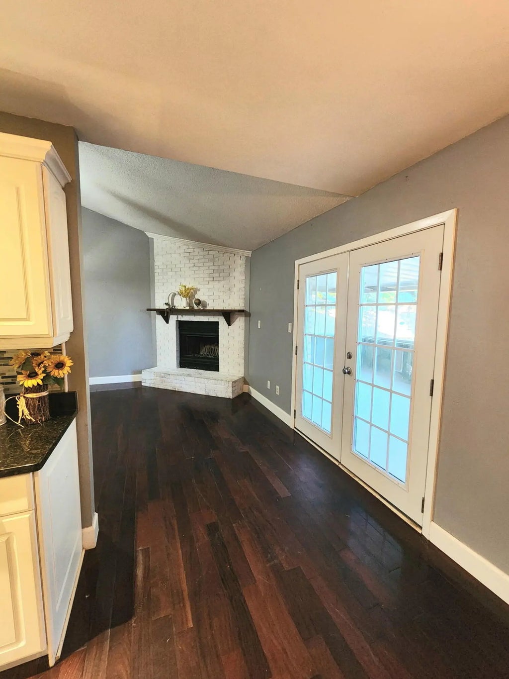 10 of 40 - 402 Celeste Court, Mary Esther, FL