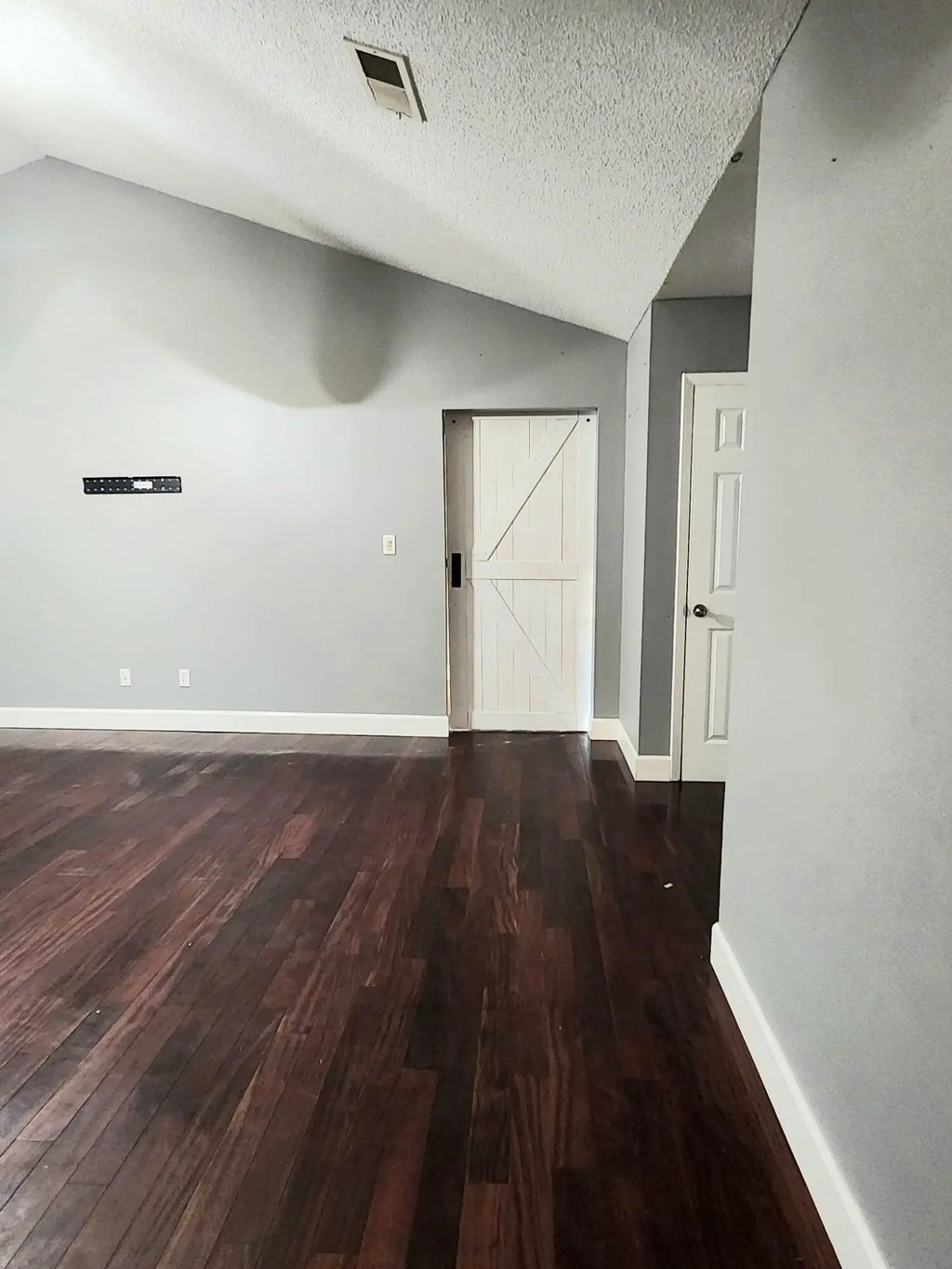 7 of 40 - 402 Celeste Court, Mary Esther, FL