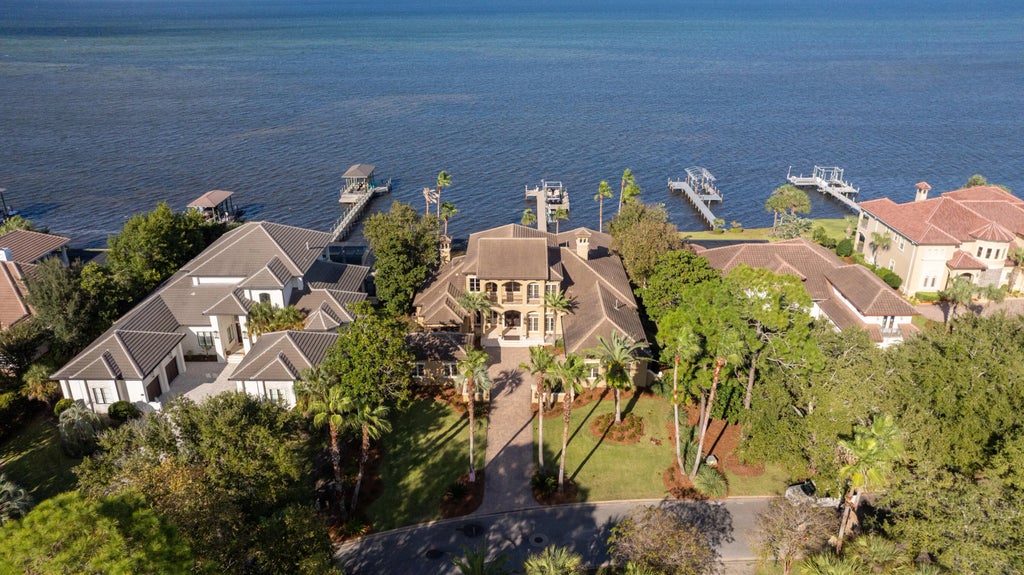 100 of 103 - 446 Admiral Court, Destin, FL